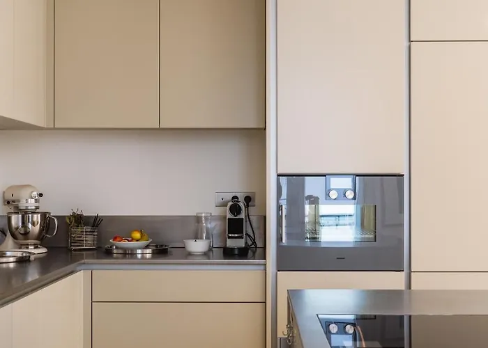 Veeve - Alabaster Bright 아파트 *