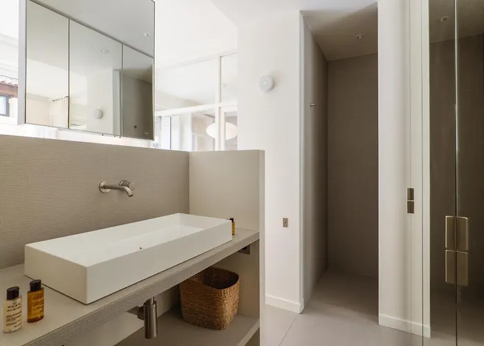 아파트 Veeve - Alabaster Bright *