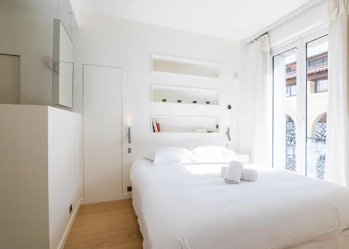 아파트 Veeve - Alabaster Bright