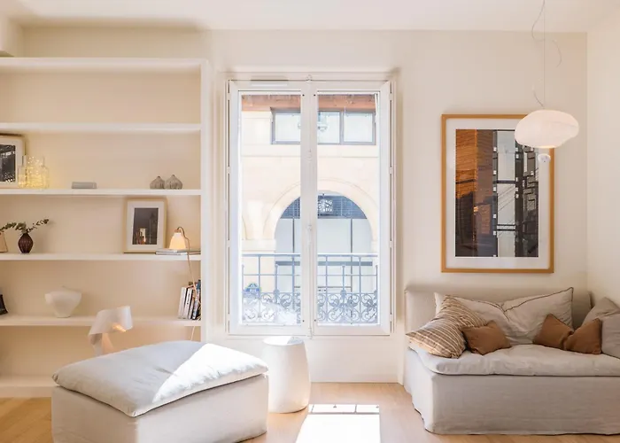 Veeve - Alabaster Bright