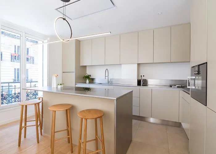 Veeve - Alabaster Bright