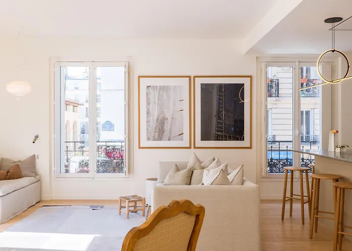 Veeve - Alabaster Bright 아파트